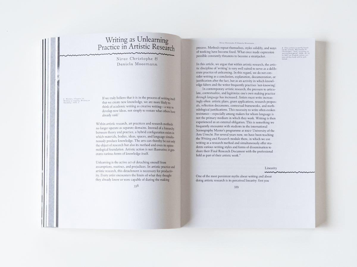 Art-Based (Un)learning: Unexpected Dialogues with Artworks